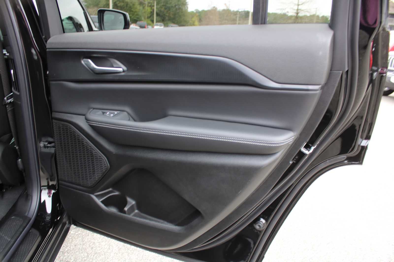 2025 Jeep Grand Cherokee GRAND CHEROKEE L ALTITUDE X 4X2