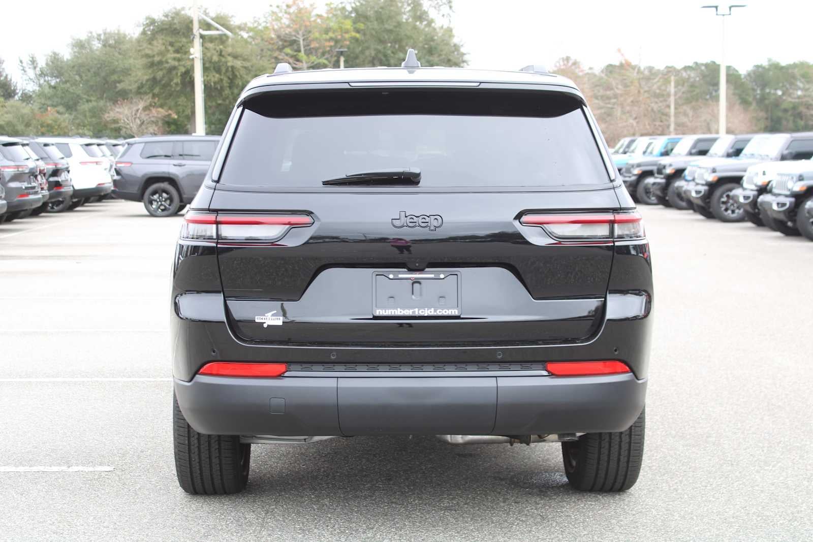 2025 Jeep Grand Cherokee GRAND CHEROKEE L ALTITUDE X 4X2