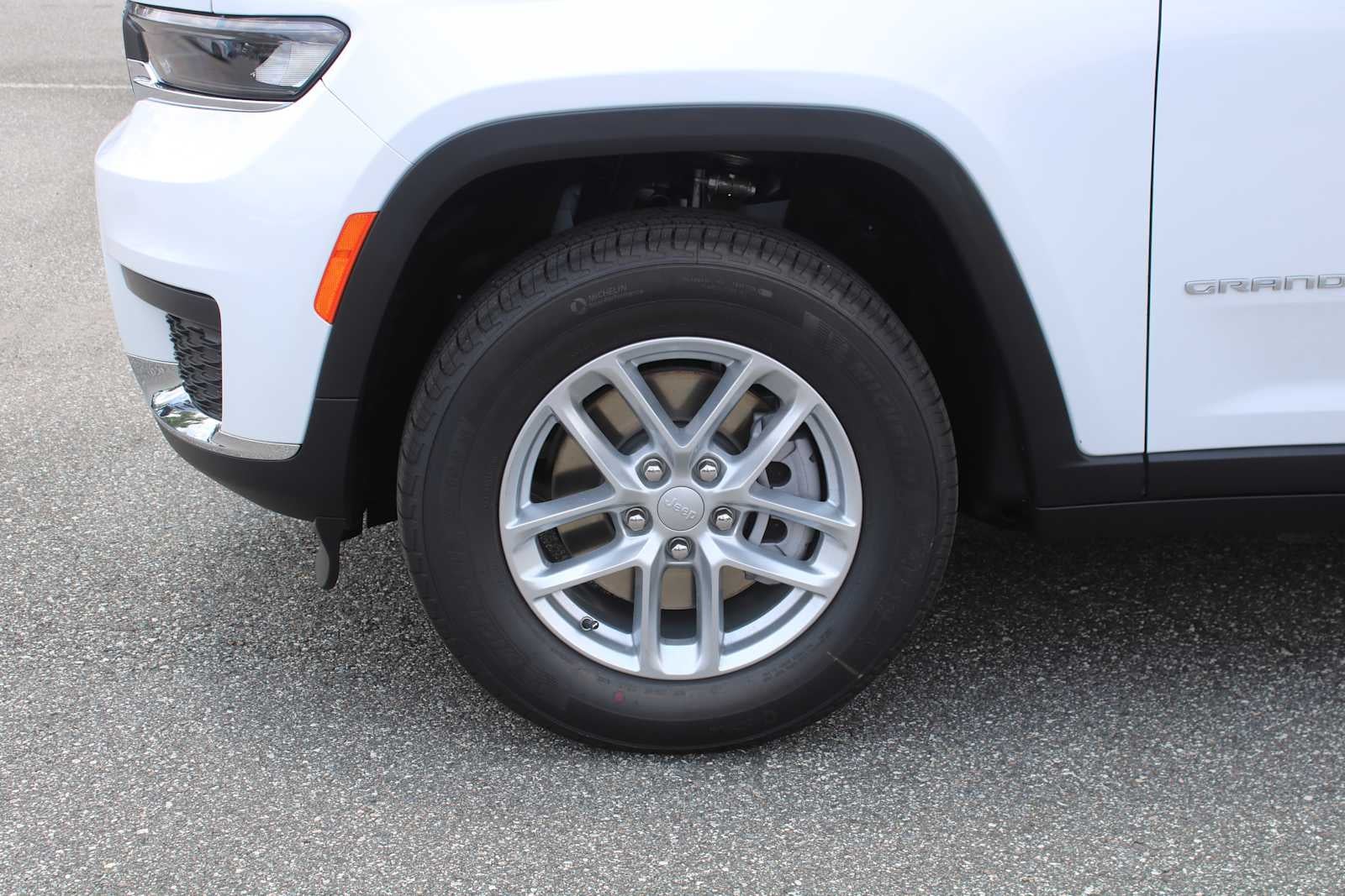 2026 Jeep Grand Cherokee L Laredo