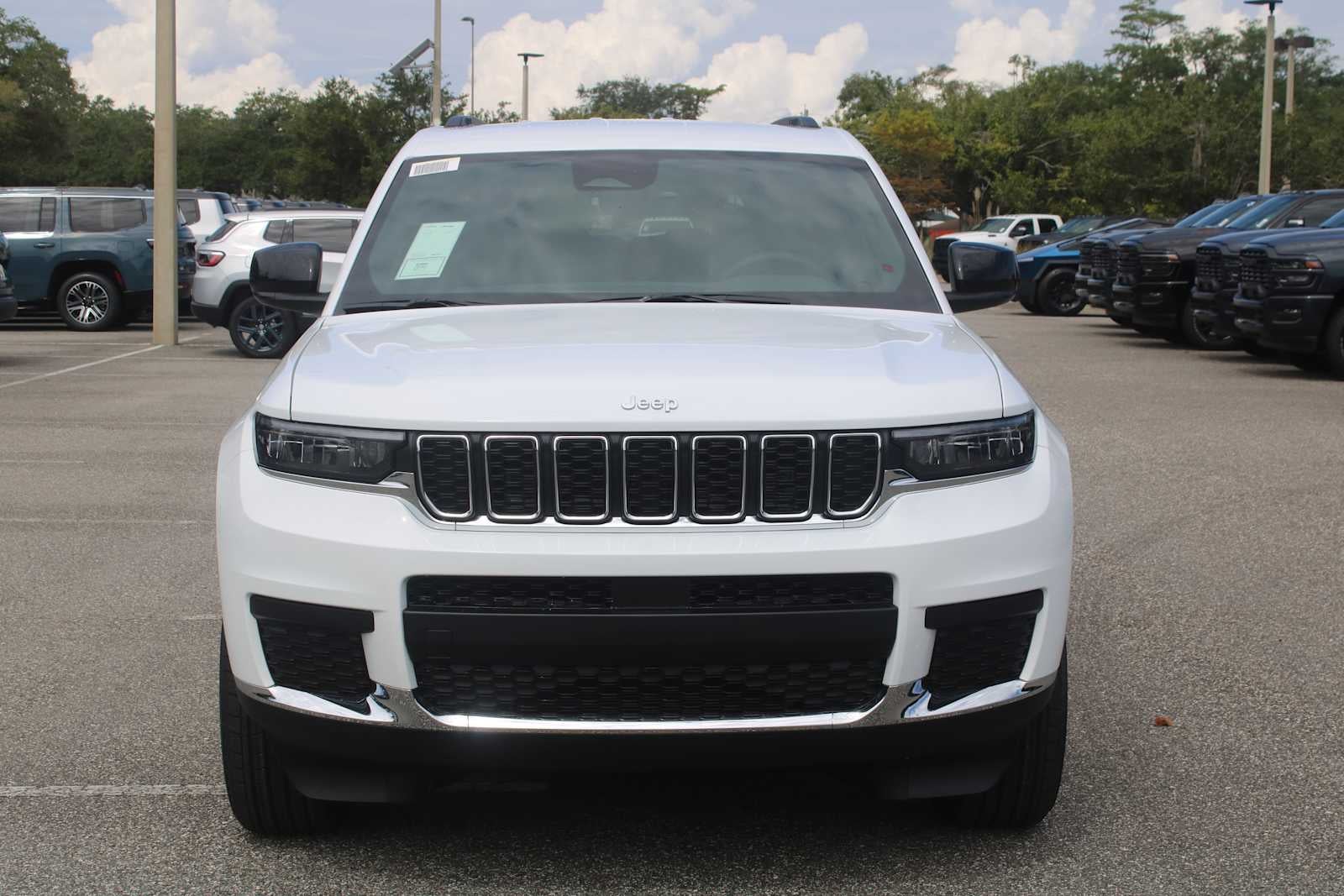 2026 Jeep Grand Cherokee L Laredo