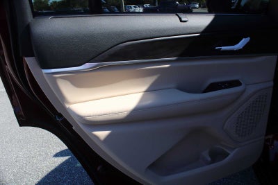 2025 Jeep Grand Cherokee GRAND CHEROKEE L LIMITED 4X2