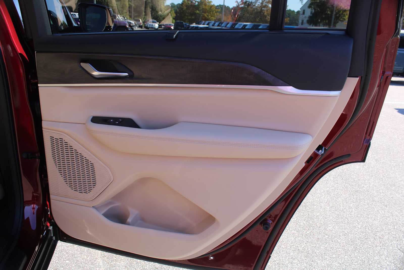 2025 Jeep Grand Cherokee GRAND CHEROKEE L LIMITED 4X2