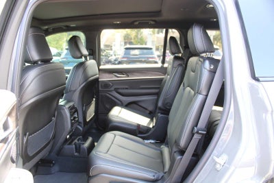 2027 Jeep Grand Cherokee L Limited