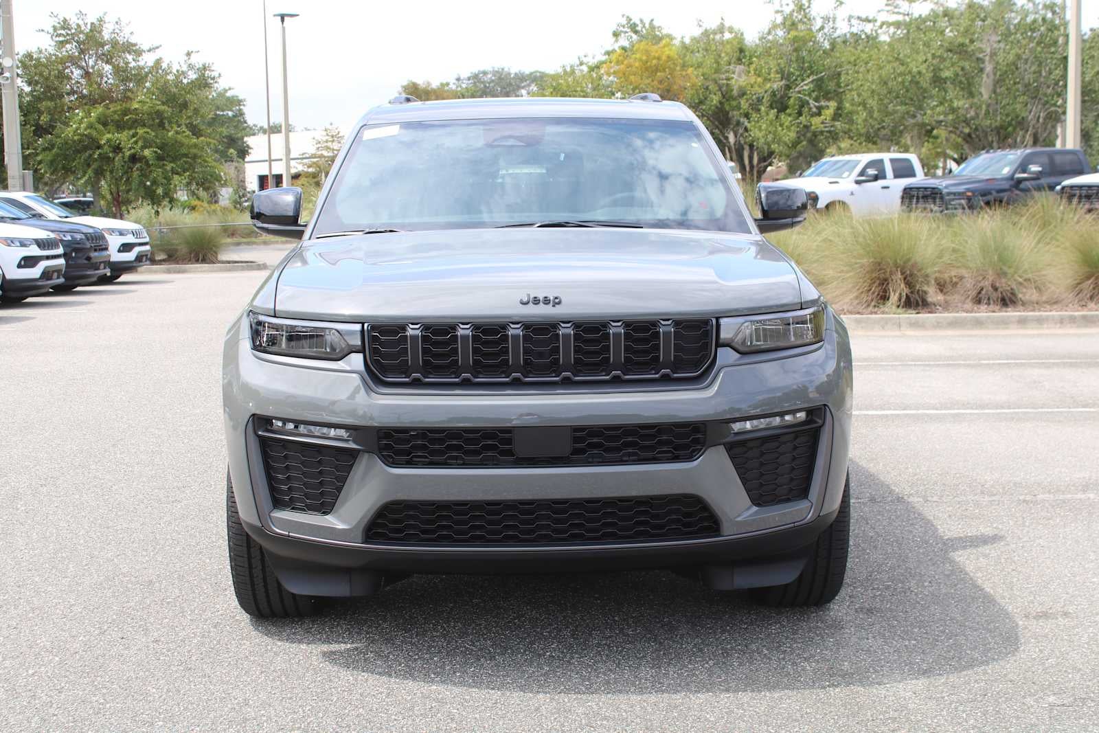 2027 Jeep Grand Cherokee L Limited