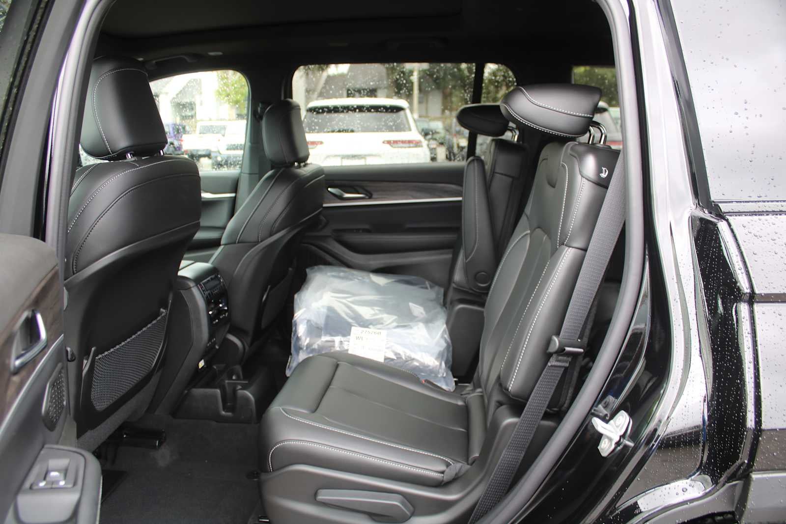 2027 Jeep Grand Cherokee L Limited