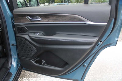 2027 Jeep Grand Cherokee L Limited