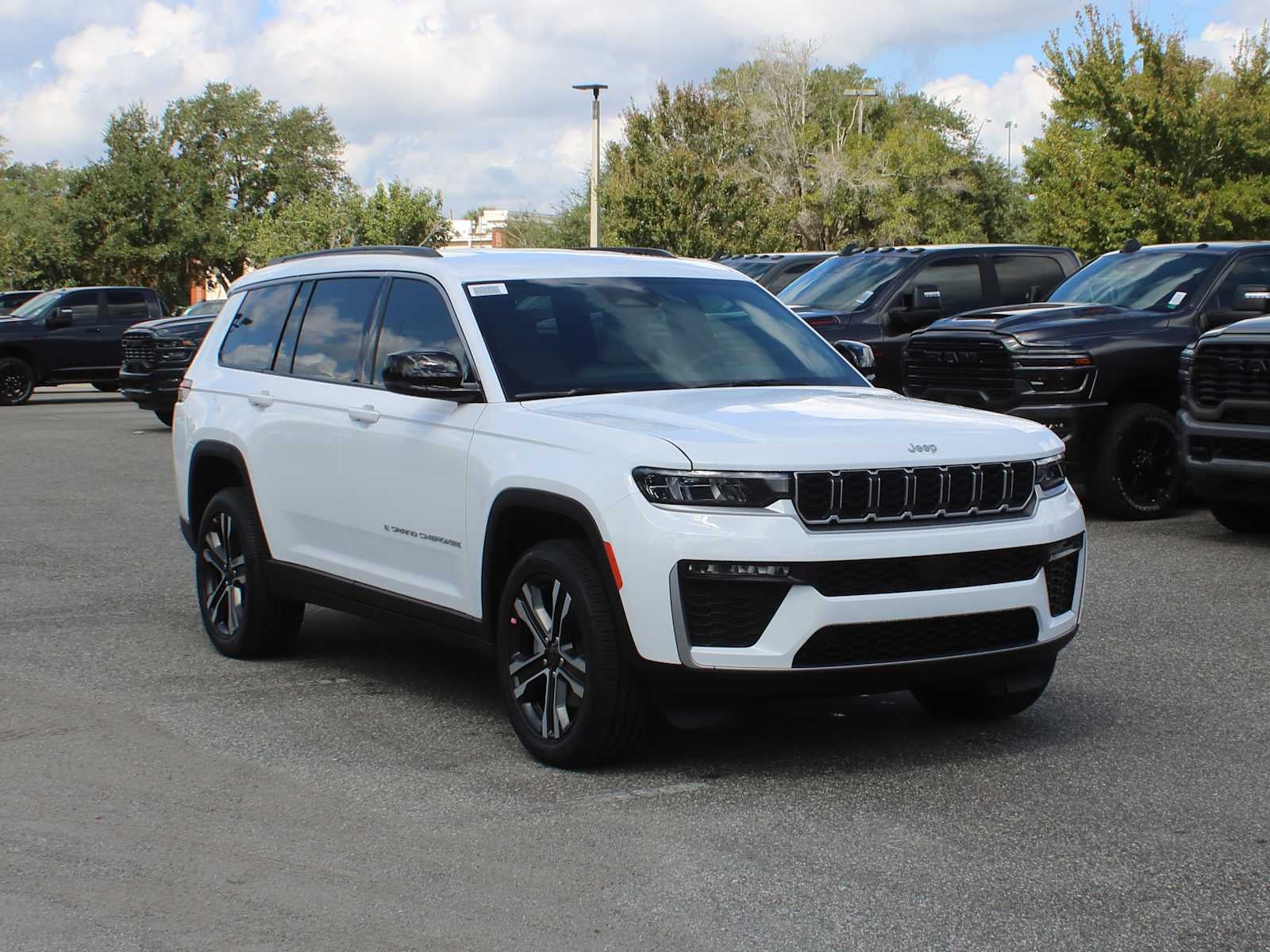 2027 Jeep Grand Cherokee L Limited