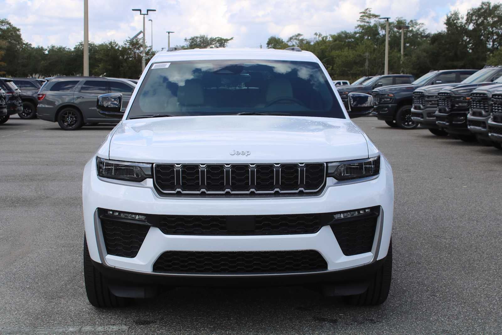 2027 Jeep Grand Cherokee L Limited