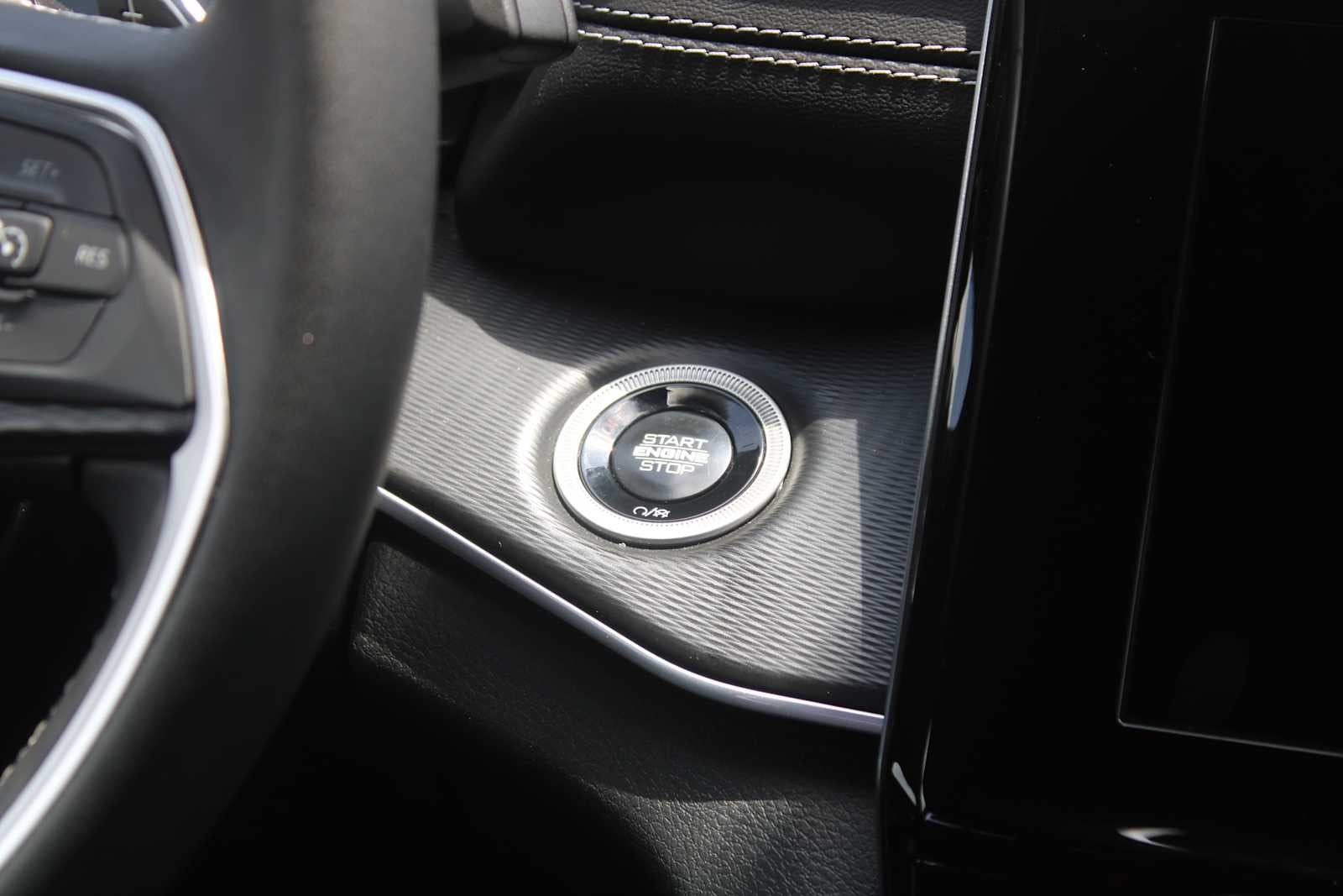 2024 Jeep Grand Cherokee L Laredo X