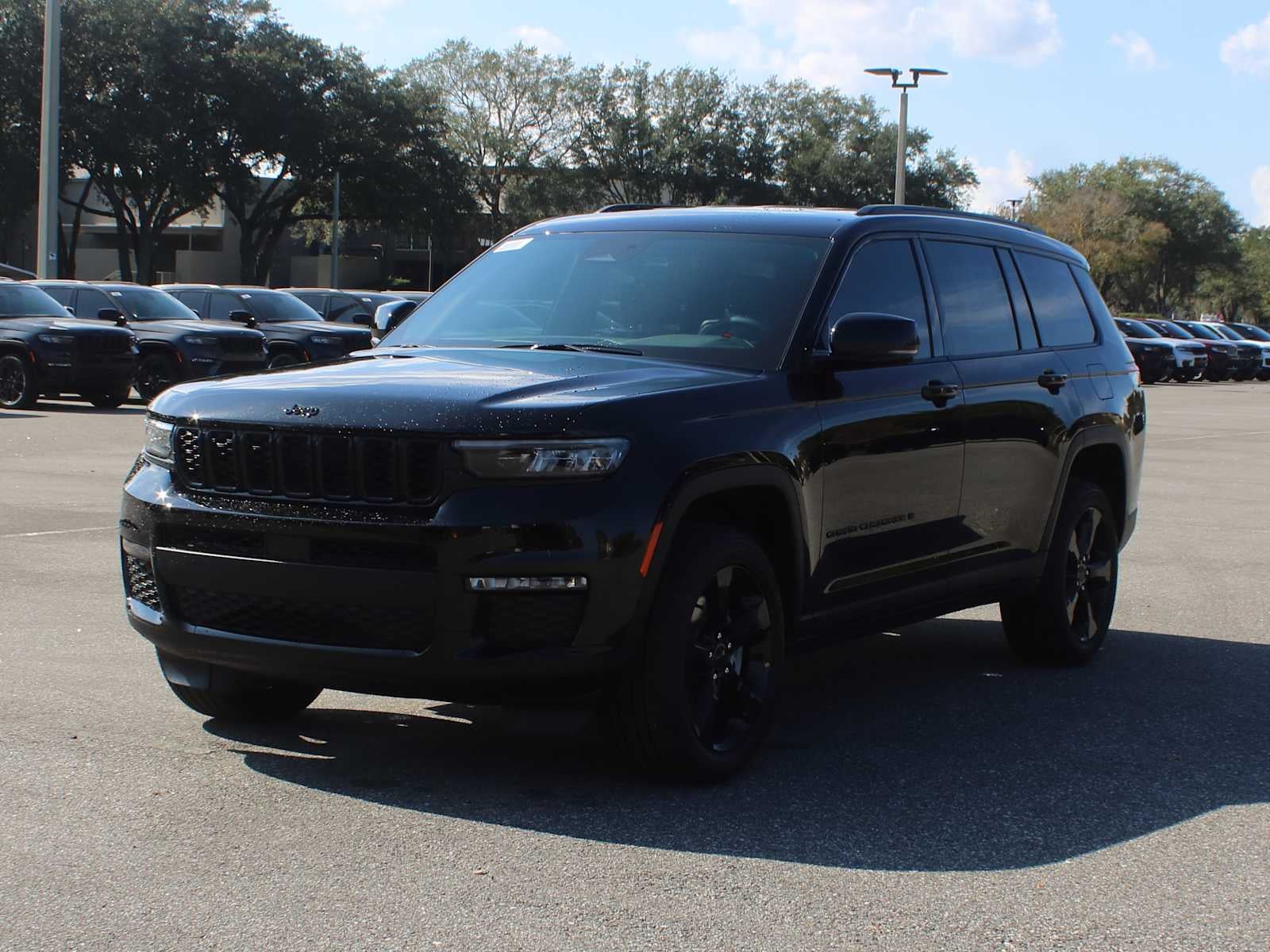 2025 Jeep Grand Cherokee GRAND CHEROKEE L LIMITED 4X4