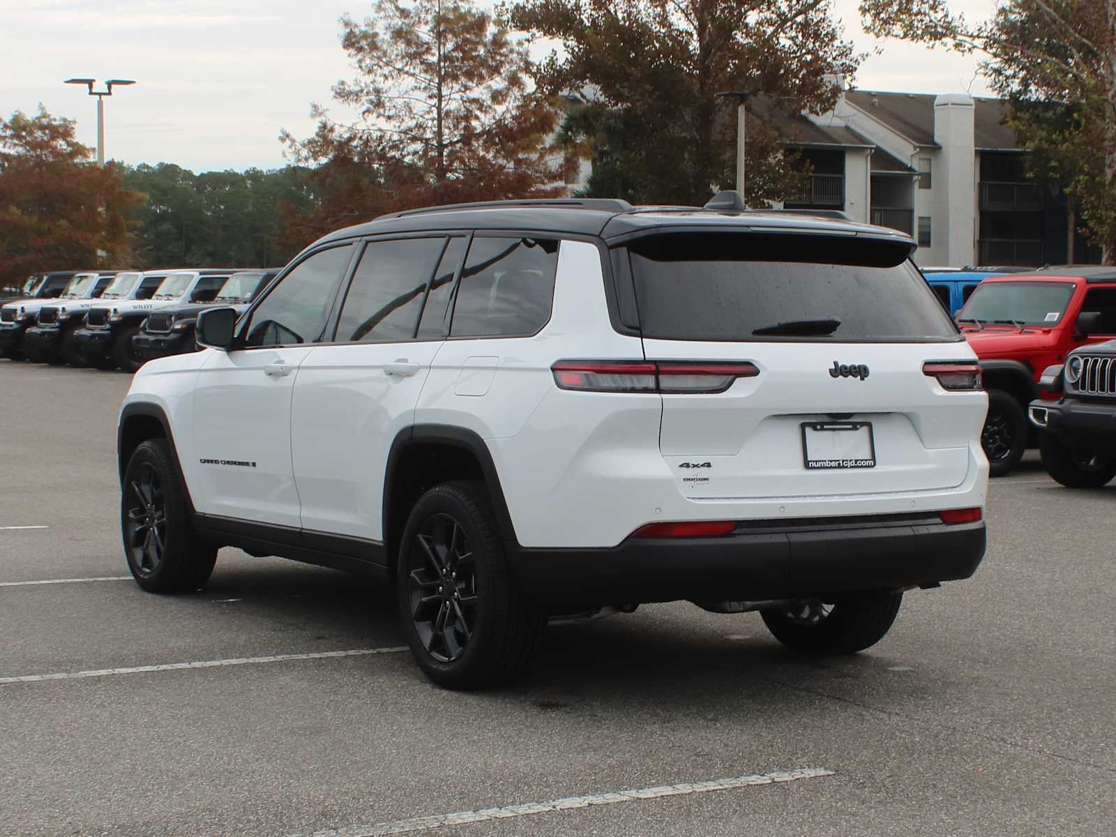 2025 Jeep Grand Cherokee GRAND CHEROKEE L LIMITED 4X4