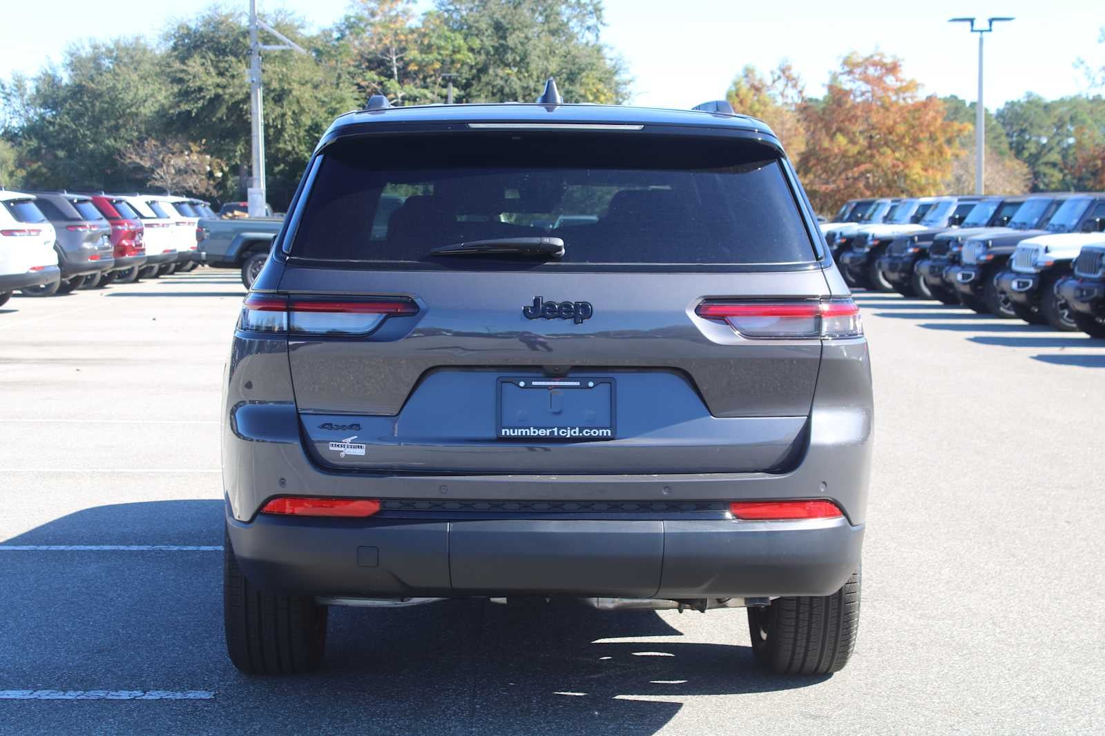 2025 Jeep Grand Cherokee GRAND CHEROKEE L LIMITED 4X4