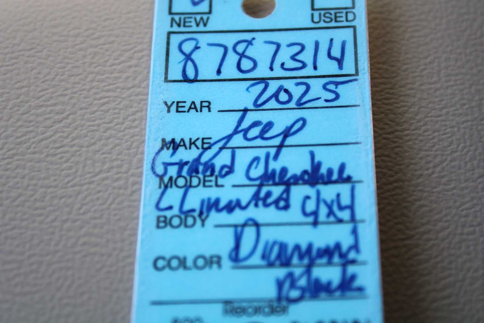 2025 Jeep Grand Cherokee GRAND CHEROKEE L LIMITED 4X4