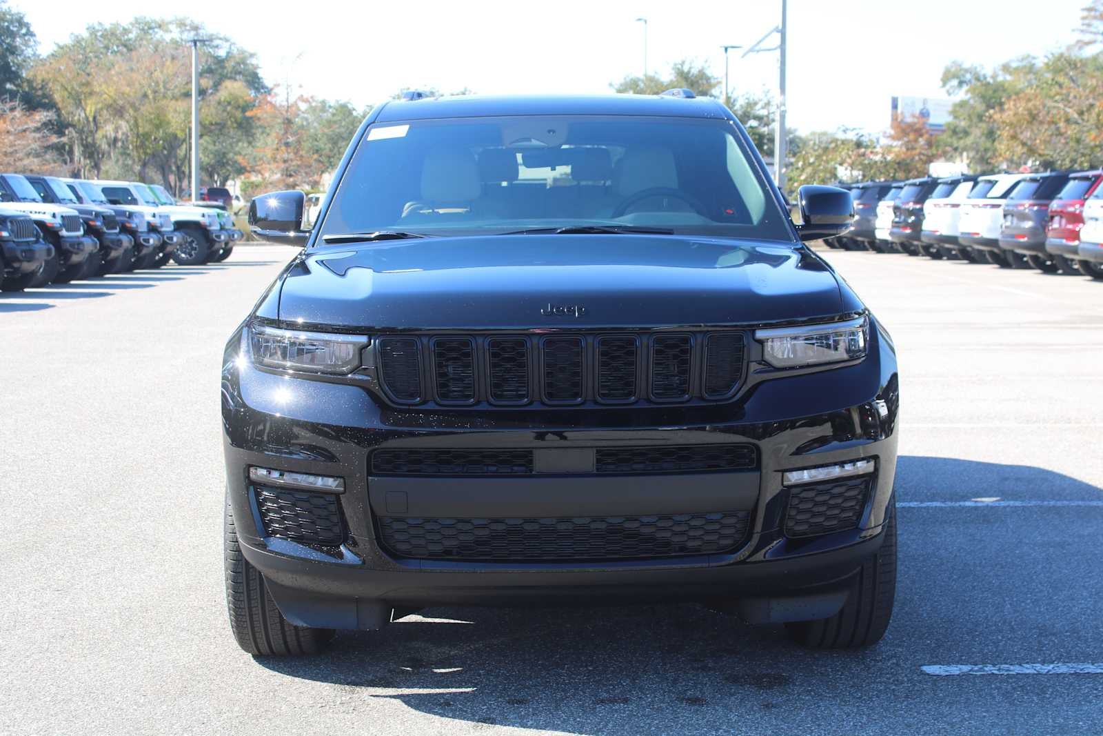 2025 Jeep Grand Cherokee GRAND CHEROKEE L LIMITED 4X4