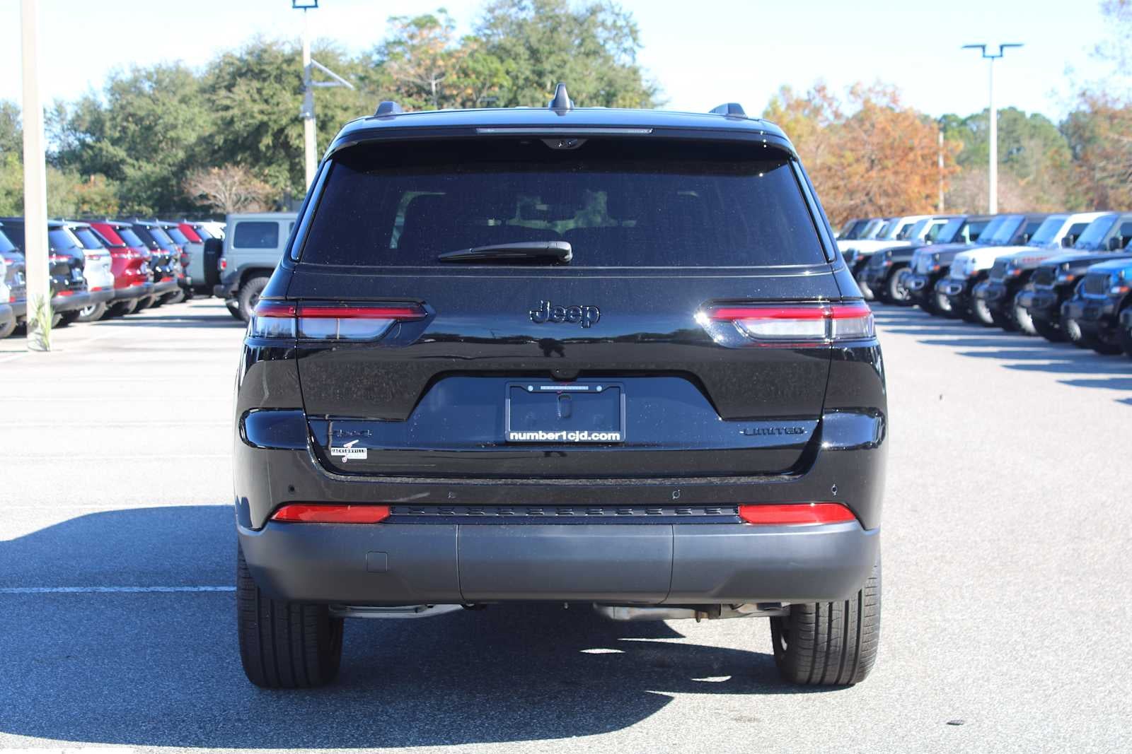 2025 Jeep Grand Cherokee GRAND CHEROKEE L LIMITED 4X4