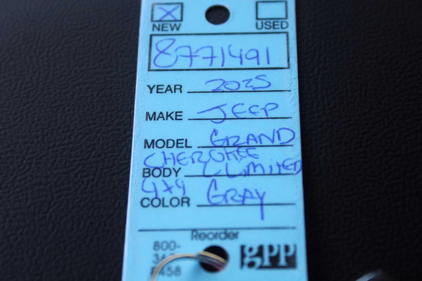 2025 Jeep Grand Cherokee GRAND CHEROKEE L LIMITED 4X4