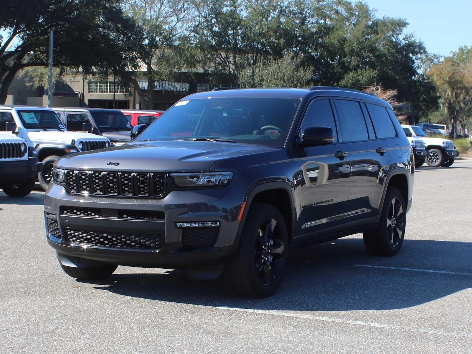 2025 Jeep Grand Cherokee GRAND CHEROKEE L LIMITED 4X4