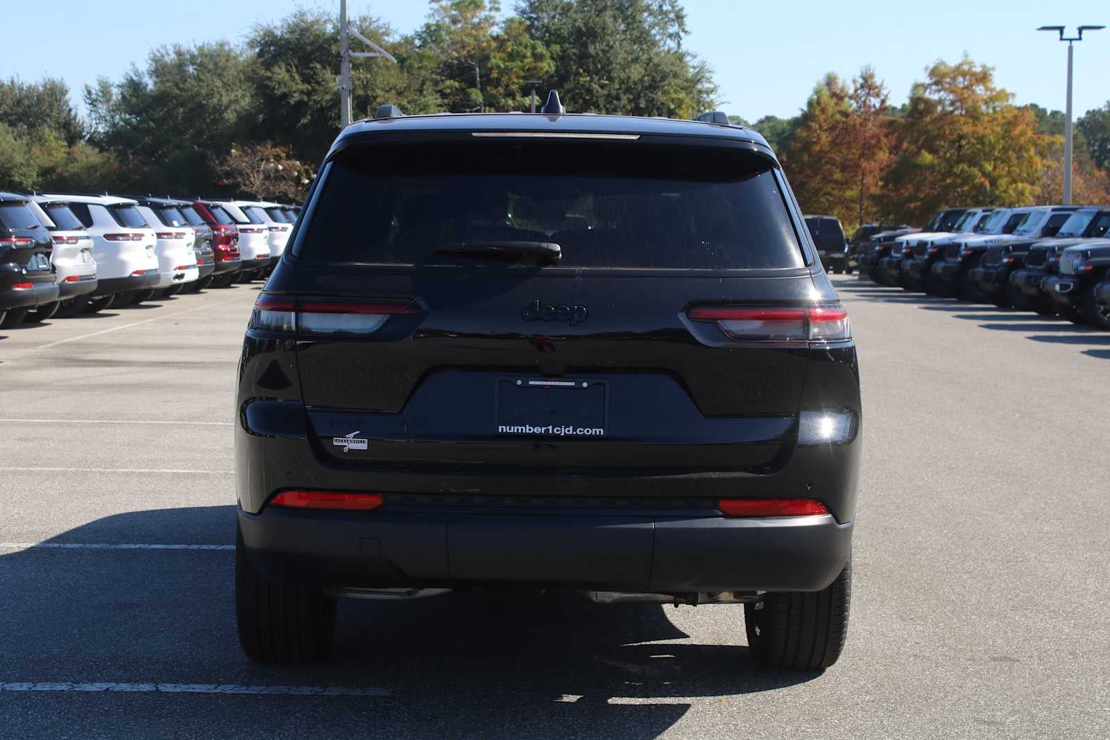 2025 Jeep Grand Cherokee GRAND CHEROKEE L LIMITED 4X4