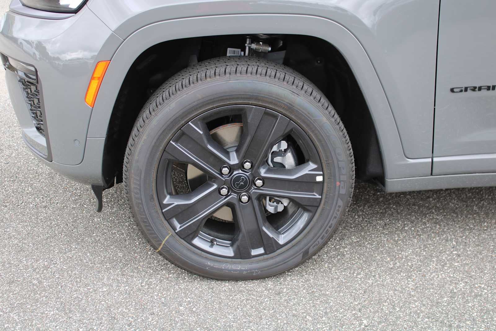 2027 Jeep Grand Cherokee L Limited Reserve