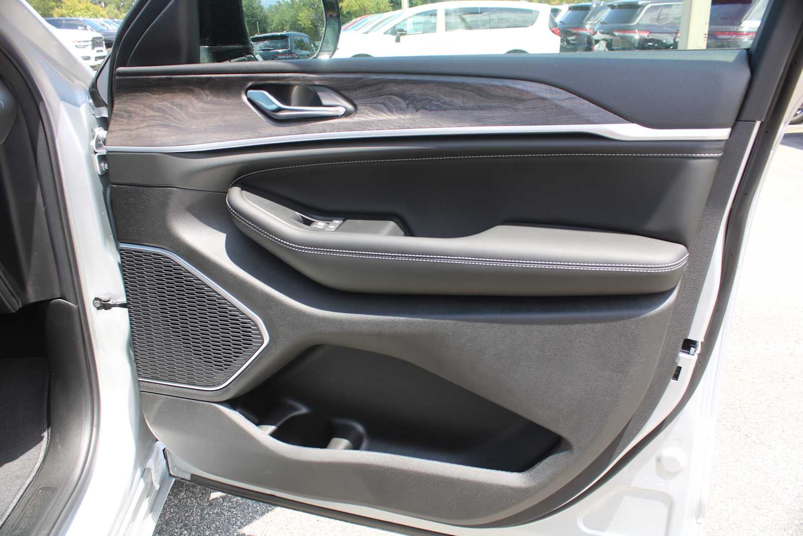 2026 Jeep Grand Cherokee L Limited Reserve