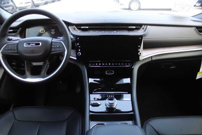 2027 Jeep Grand Cherokee L Limited