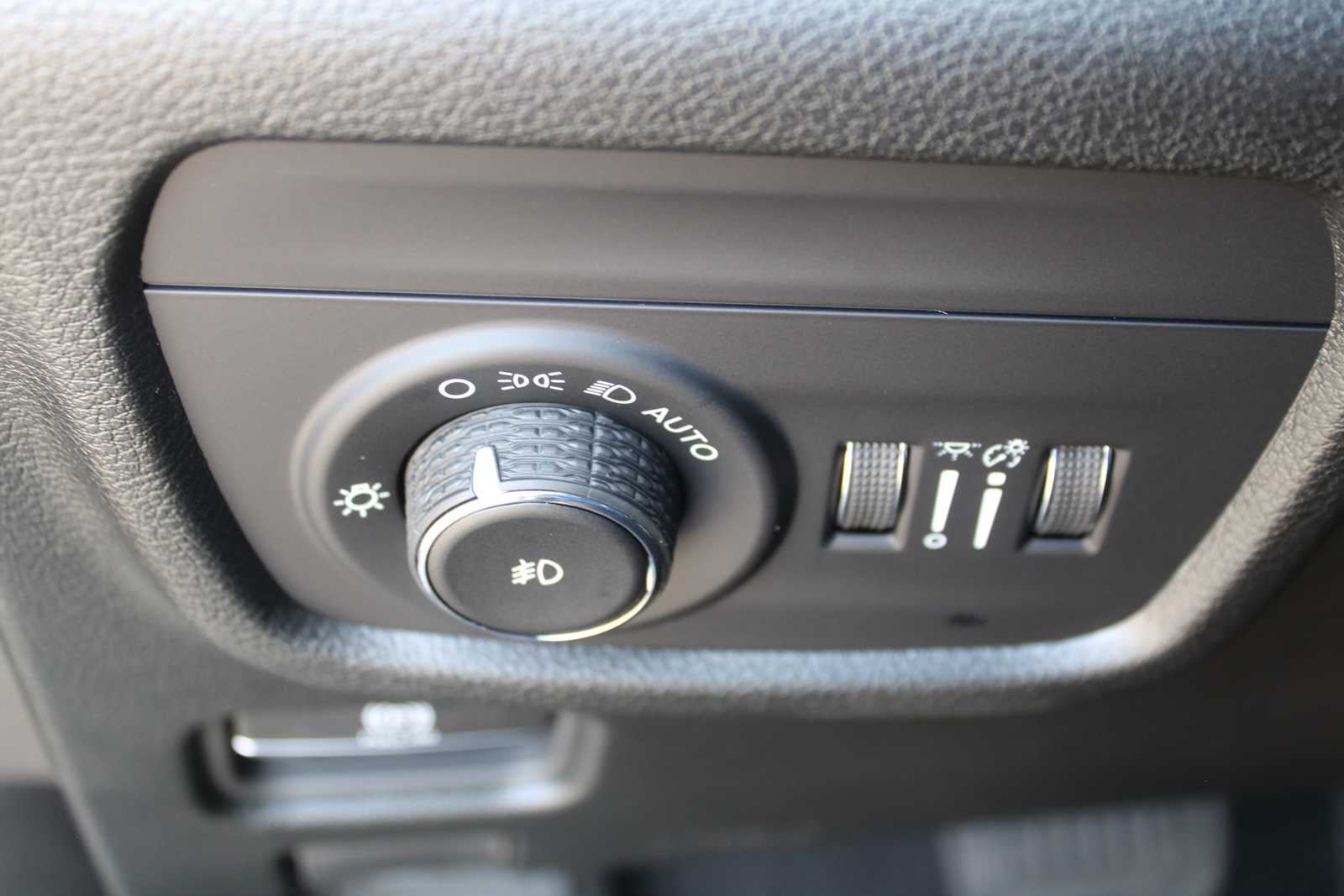 2027 Jeep Grand Cherokee L Limited