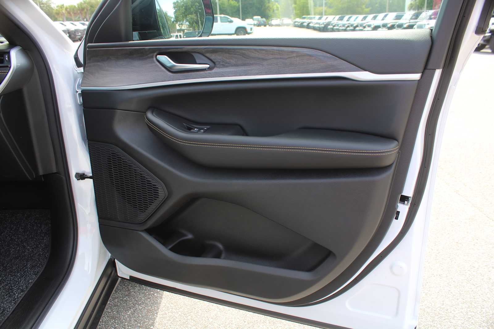 2026 Jeep Grand Cherokee L 85th Anniversary Edition
