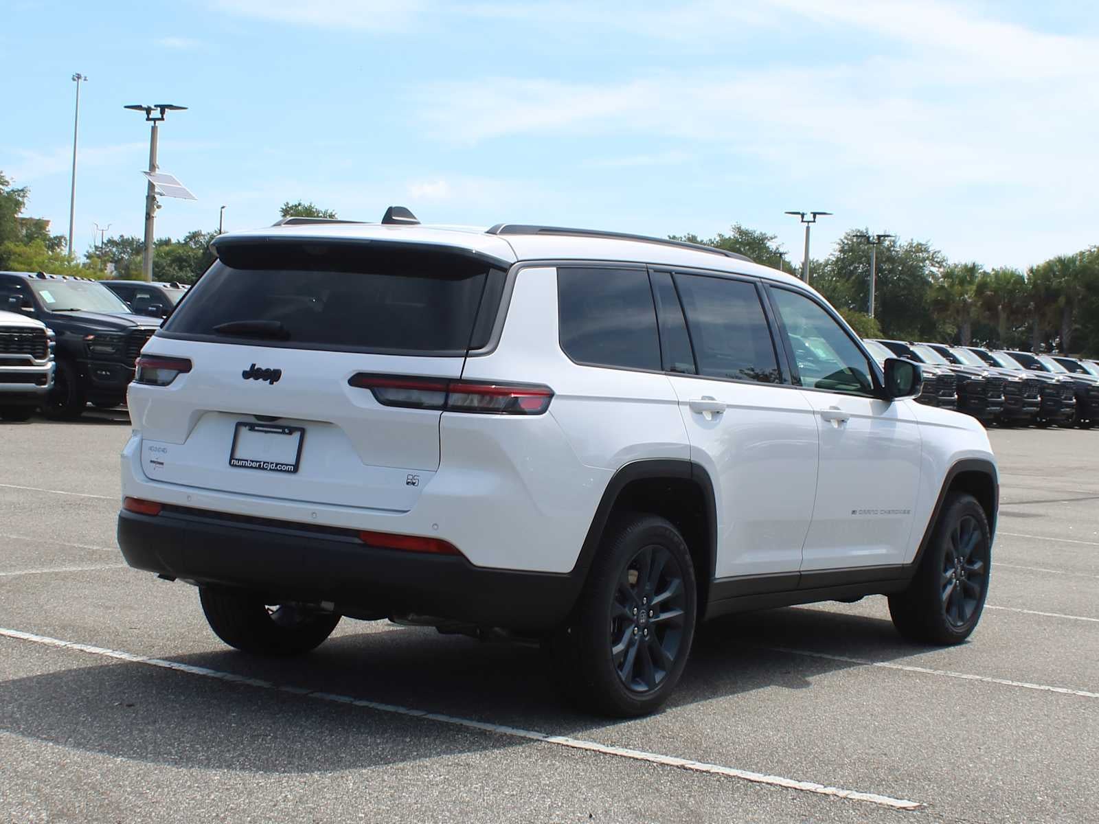 2026 Jeep Grand Cherokee L 85th Anniversary Edition