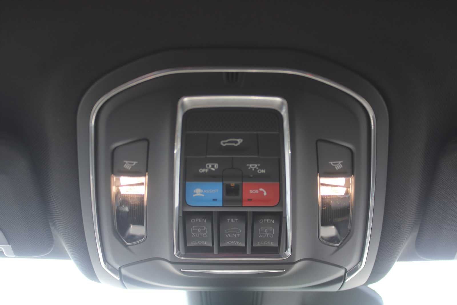 2026 Jeep Grand Cherokee L 85th Anniversary Edition