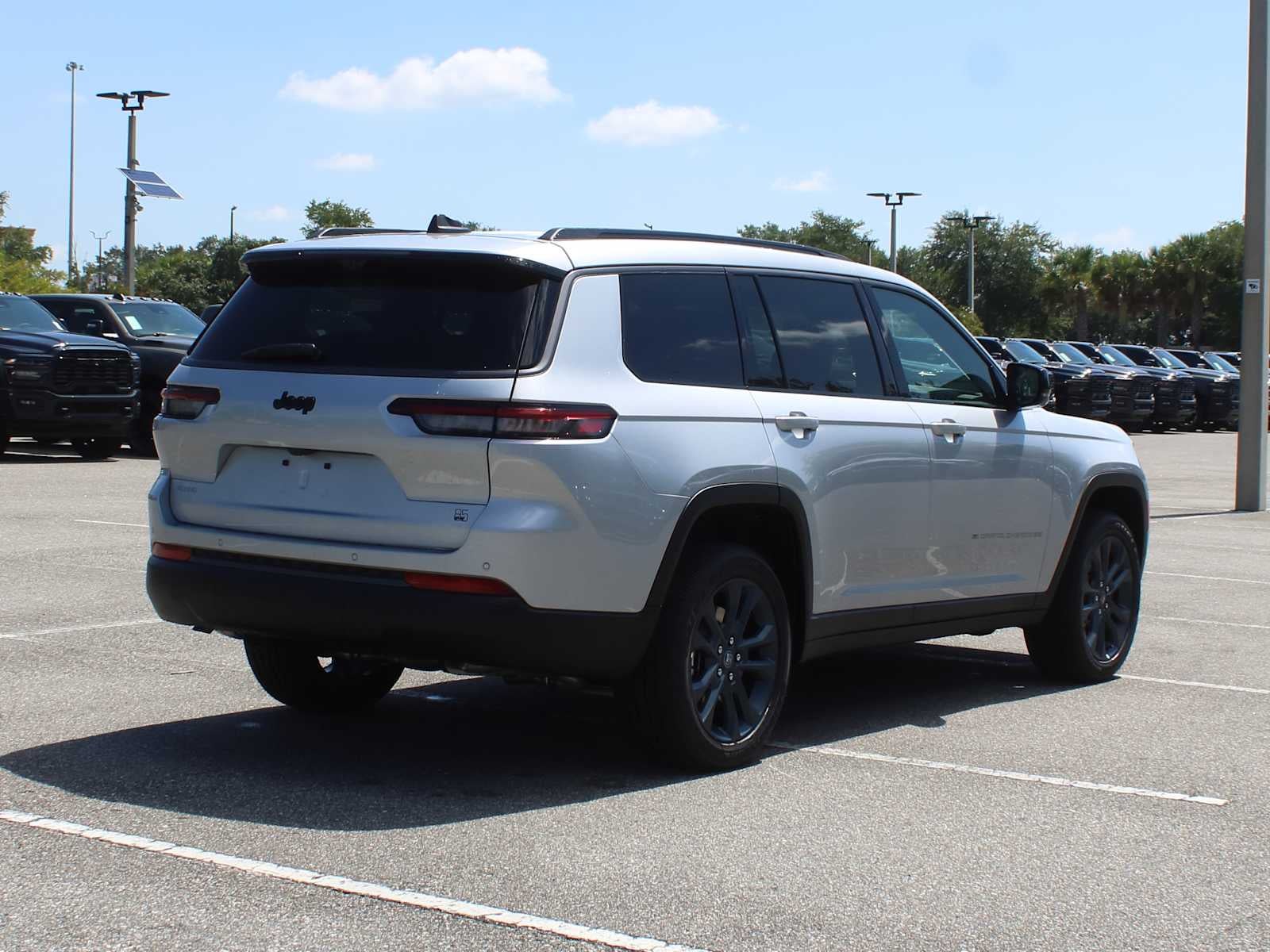 2026 Jeep Grand Cherokee L 85th Anniversary Edition