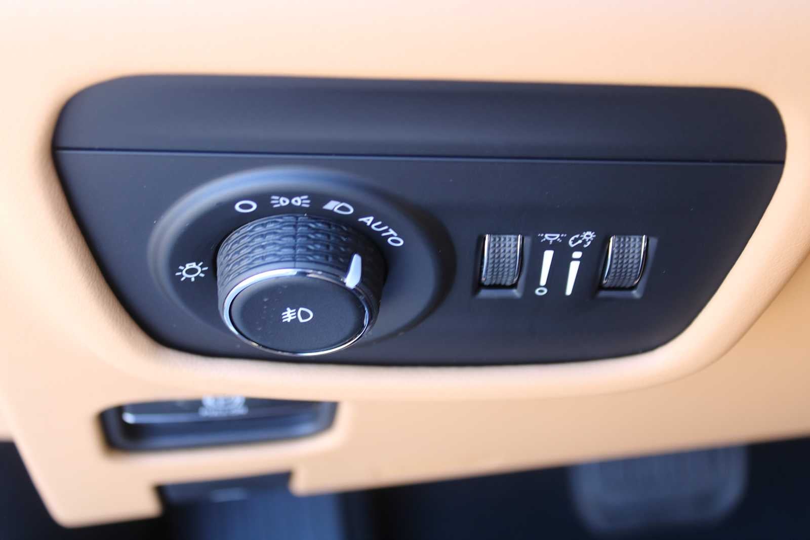 2025 Jeep Grand Cherokee GRAND CHEROKEE L SUMMIT RESERVE 4X4