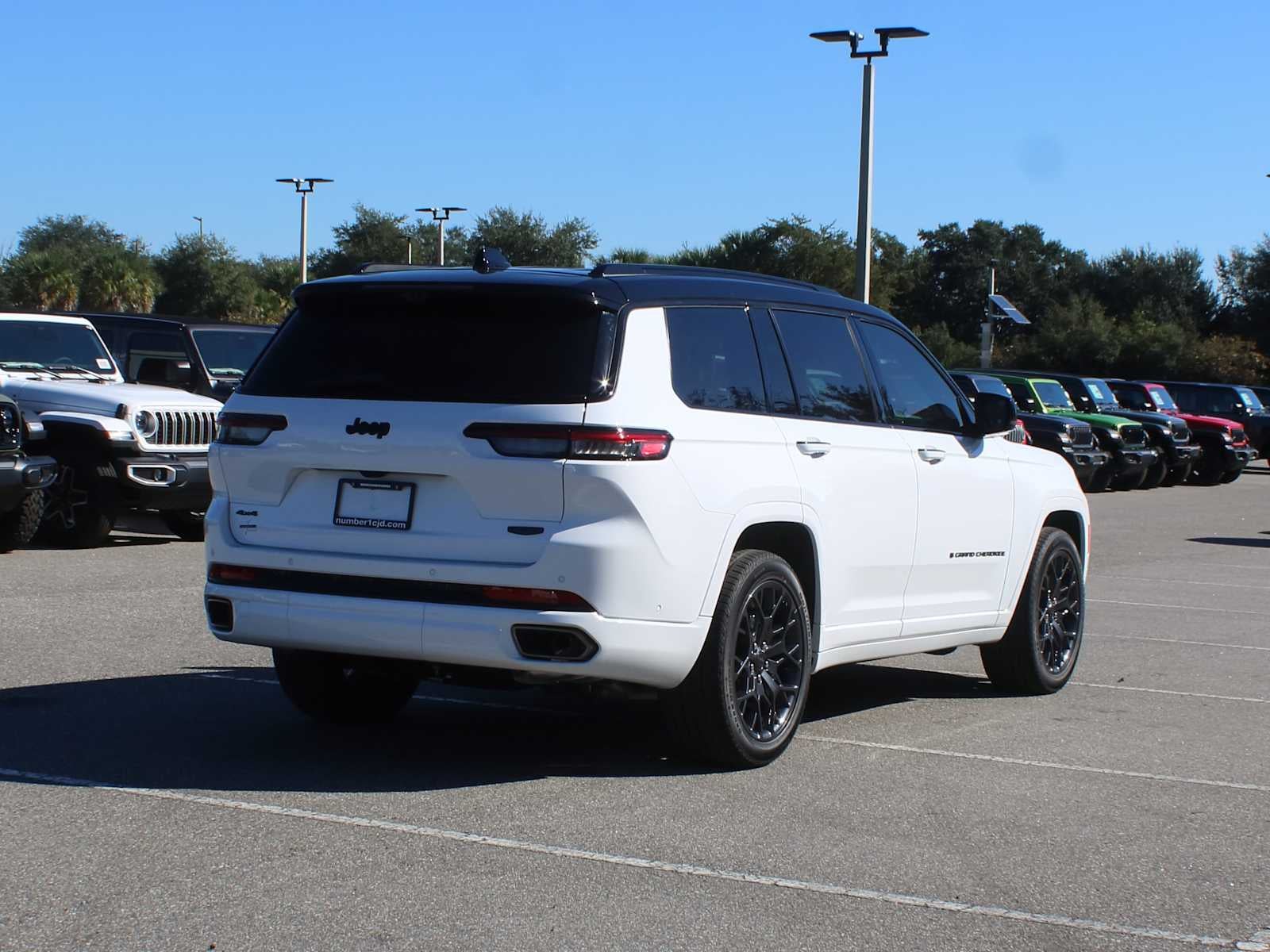 2025 Jeep Grand Cherokee GRAND CHEROKEE L SUMMIT RESERVE 4X4