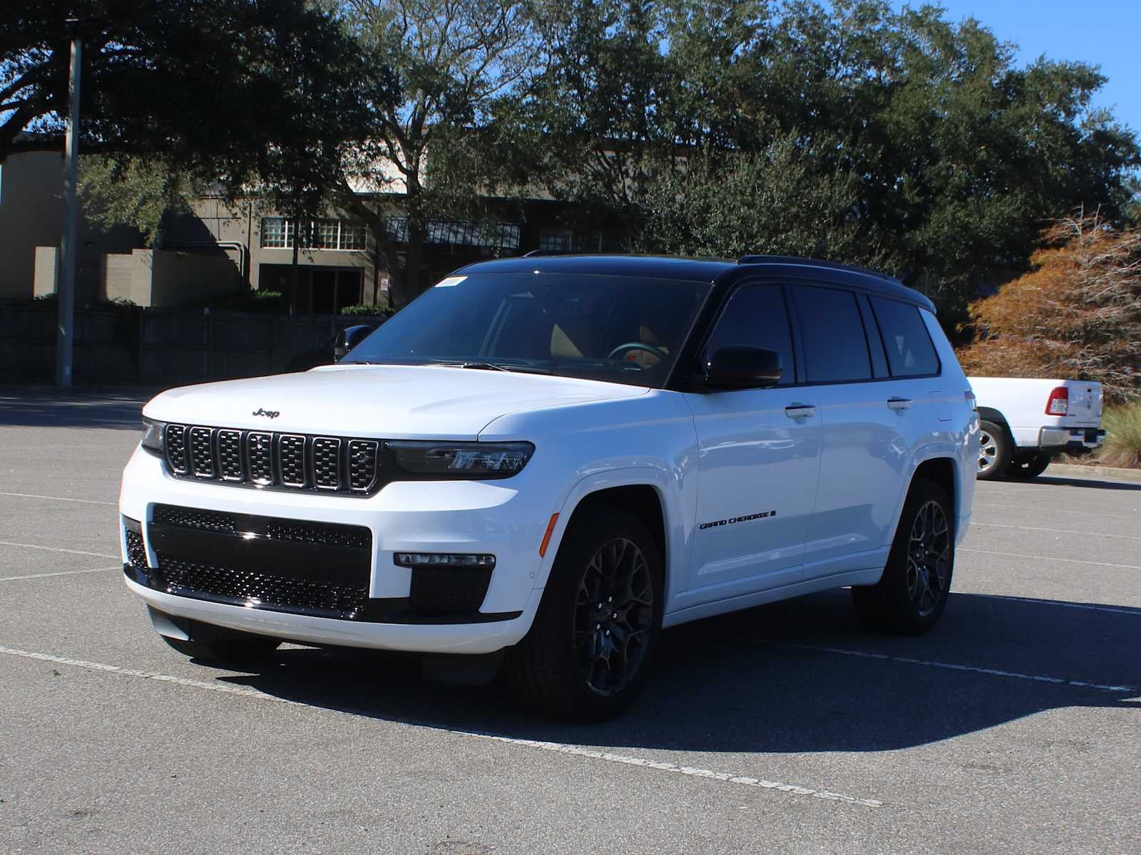 2025 Jeep Grand Cherokee GRAND CHEROKEE L SUMMIT RESERVE 4X4