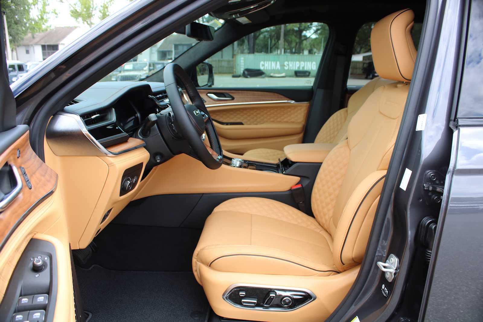 2025 Jeep Grand Cherokee GRAND CHEROKEE L SUMMIT RESERVE 4X4