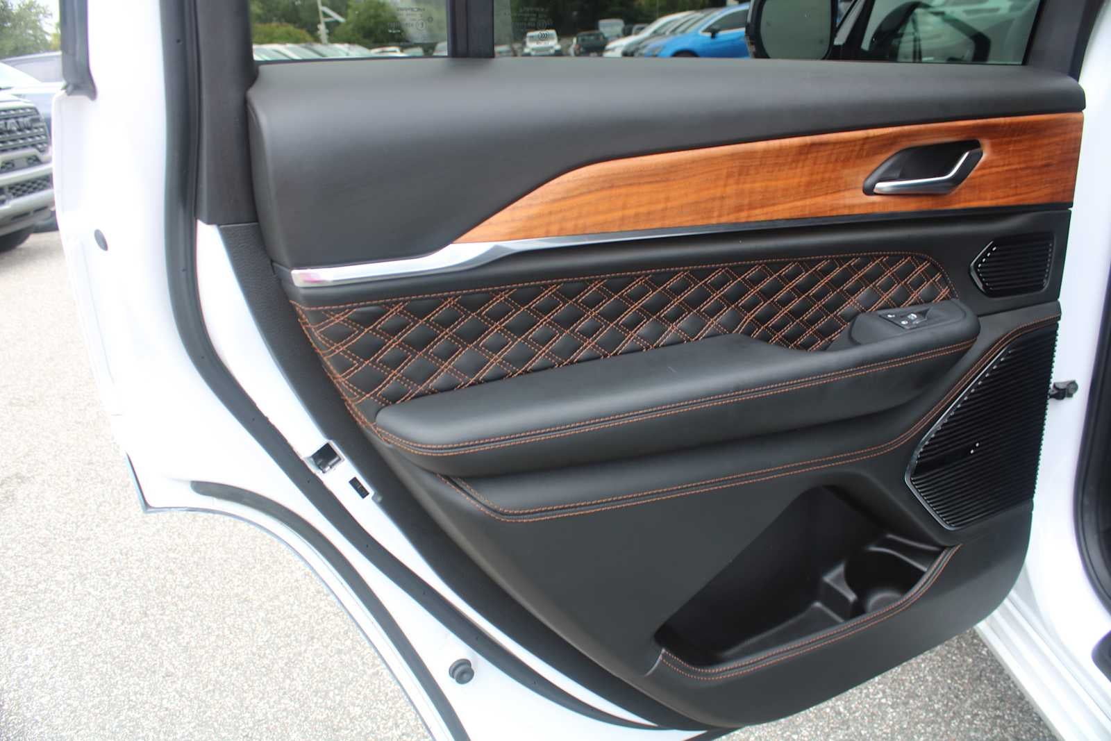 2025 Jeep Grand Cherokee L Summit Reserve
