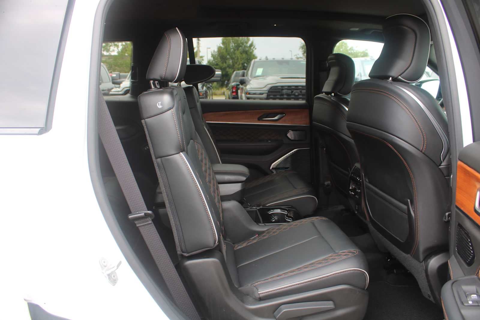 2025 Jeep Grand Cherokee L Summit Reserve