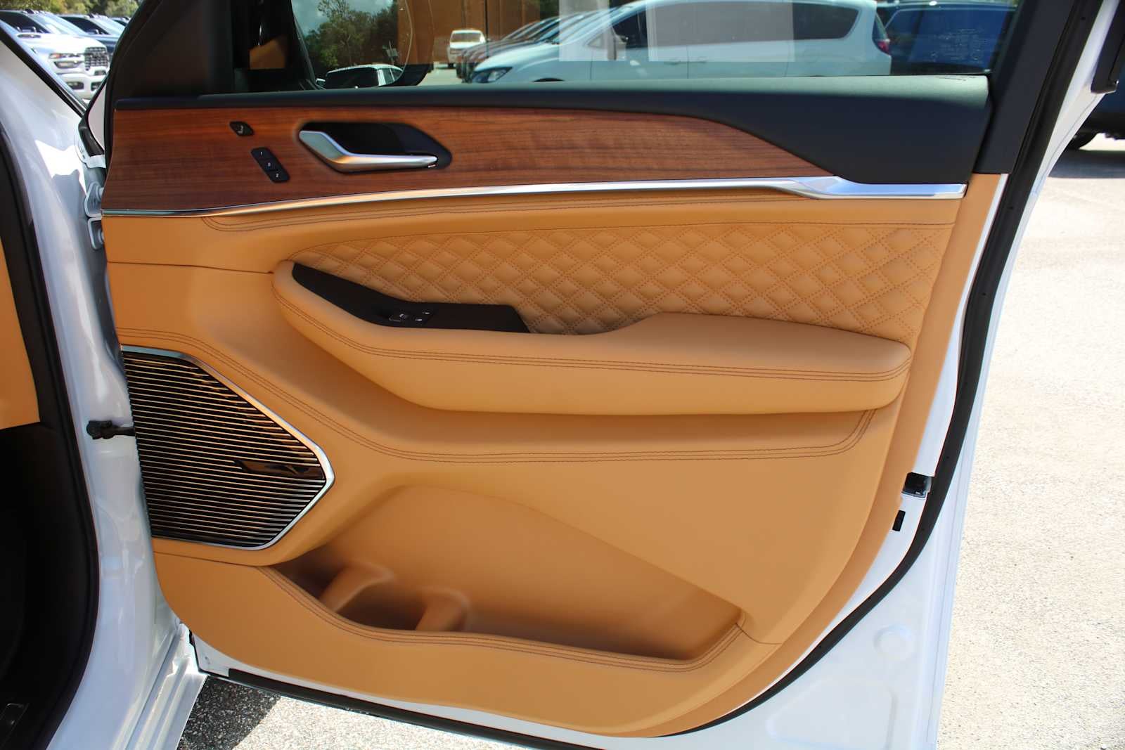 2027 Jeep Grand Cherokee L Summit