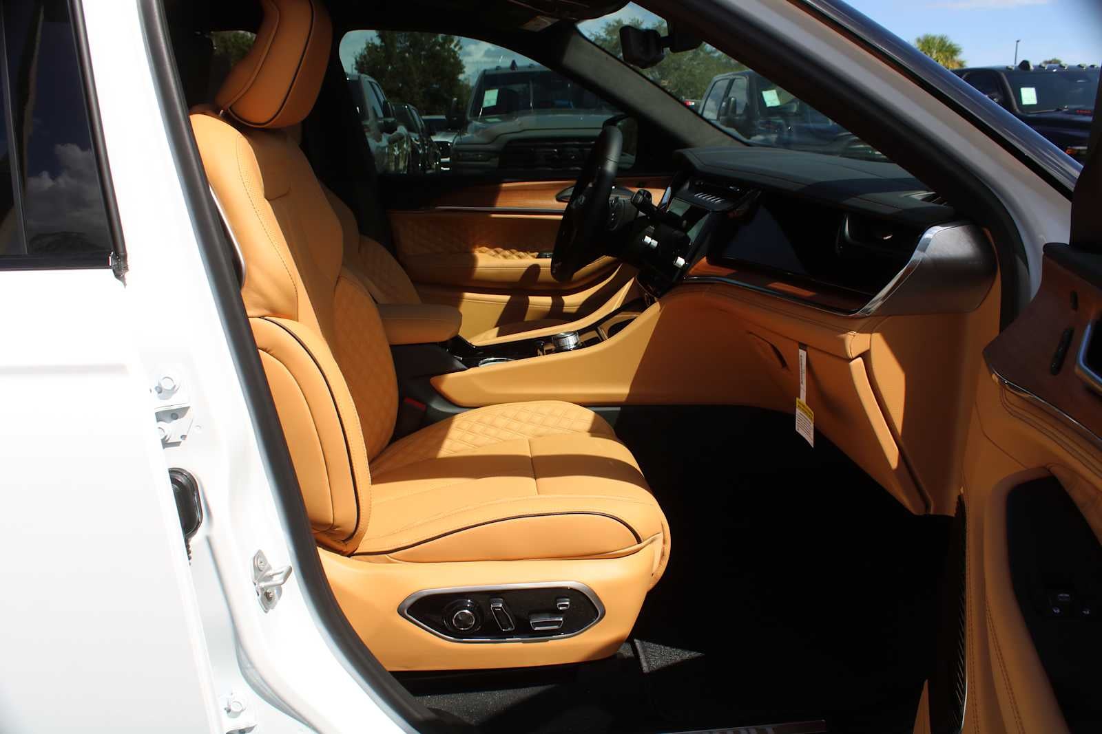 2027 Jeep Grand Cherokee L Summit