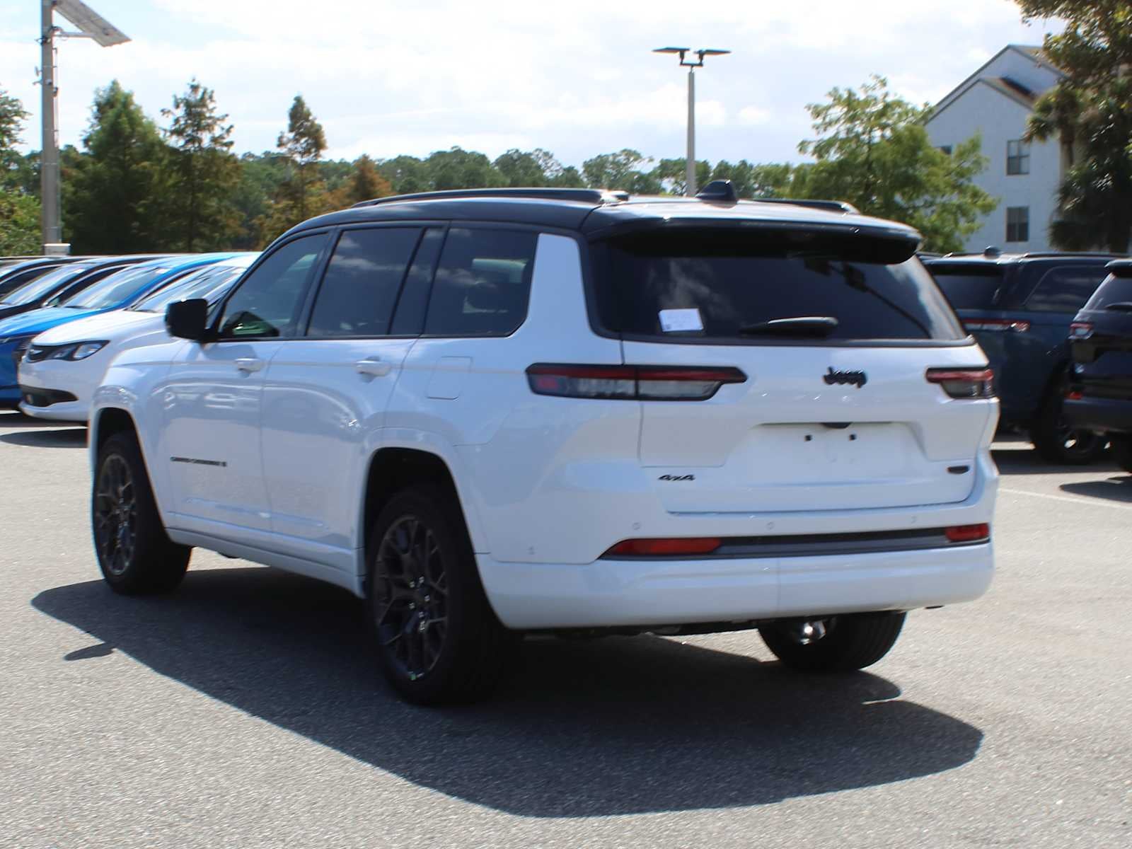 2027 Jeep Grand Cherokee L Summit