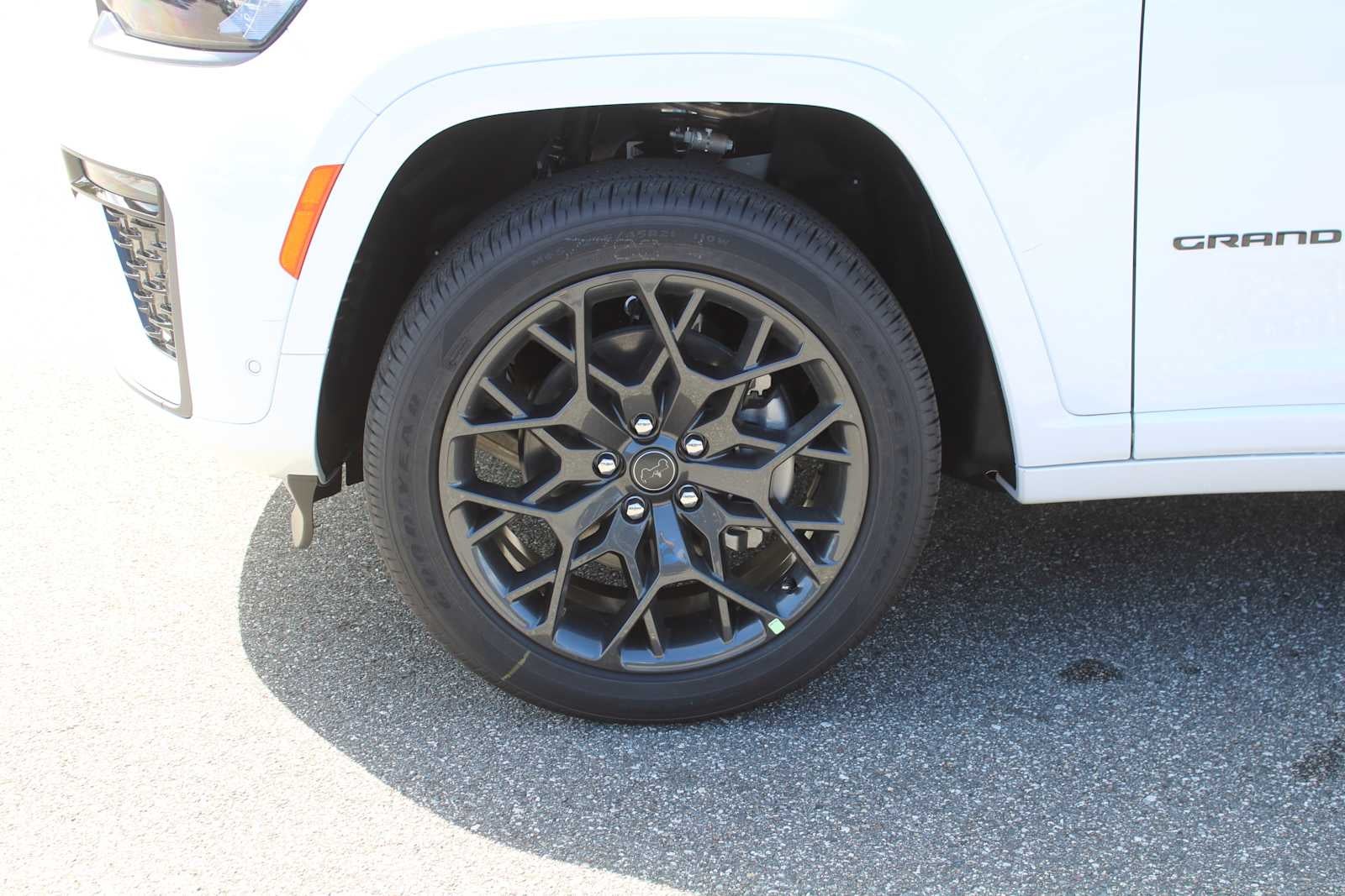 2027 Jeep Grand Cherokee L Summit