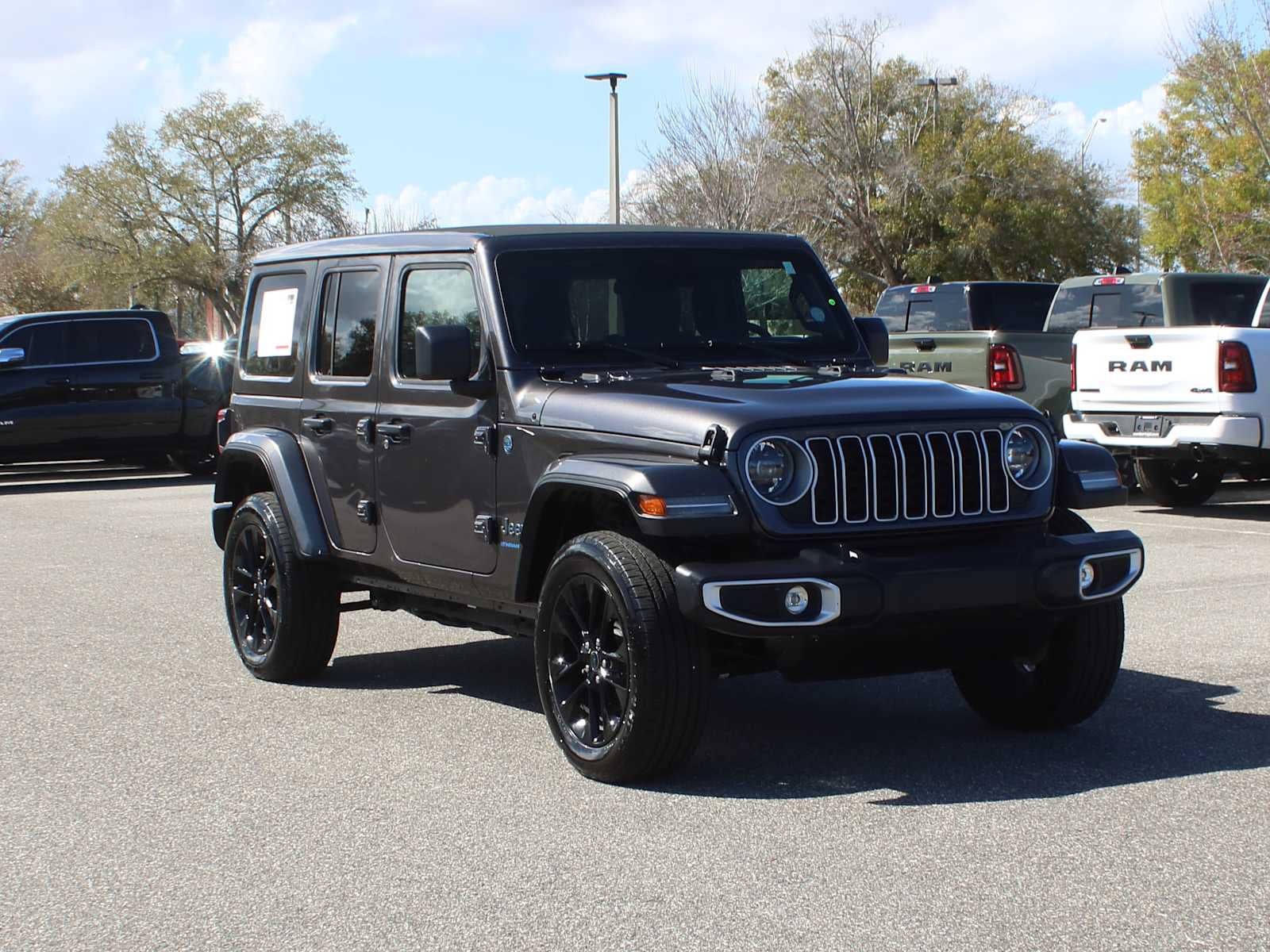 2025 Jeep Wrangler 4xe Sahara 4xe