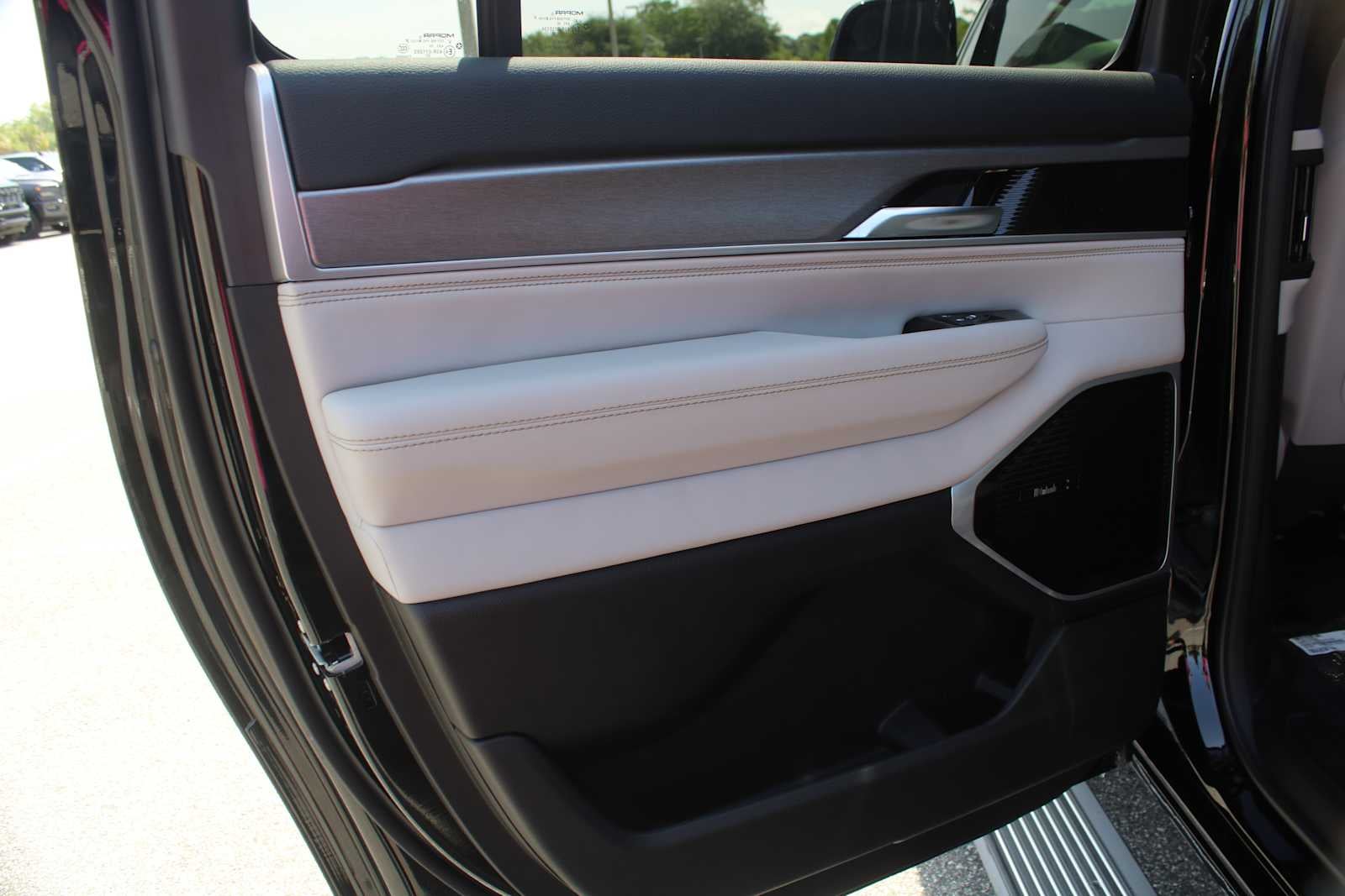 2026 Jeep Grand Wagoneer L Limited Altitude