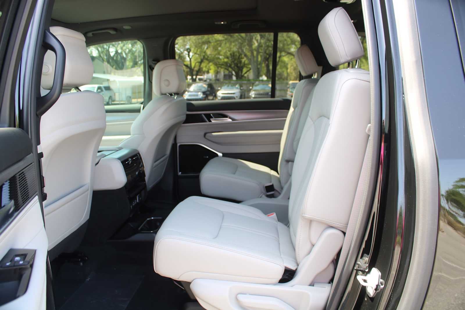 2026 Jeep Grand Wagoneer L Limited Altitude