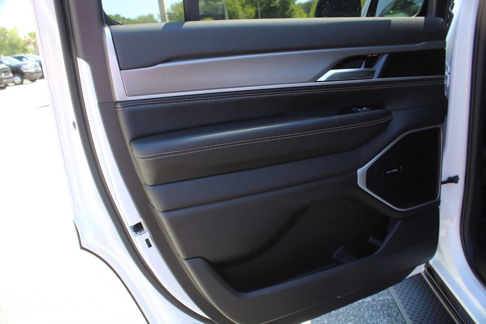 2026 Jeep Grand Wagoneer GRAND WAGONEER 4X2