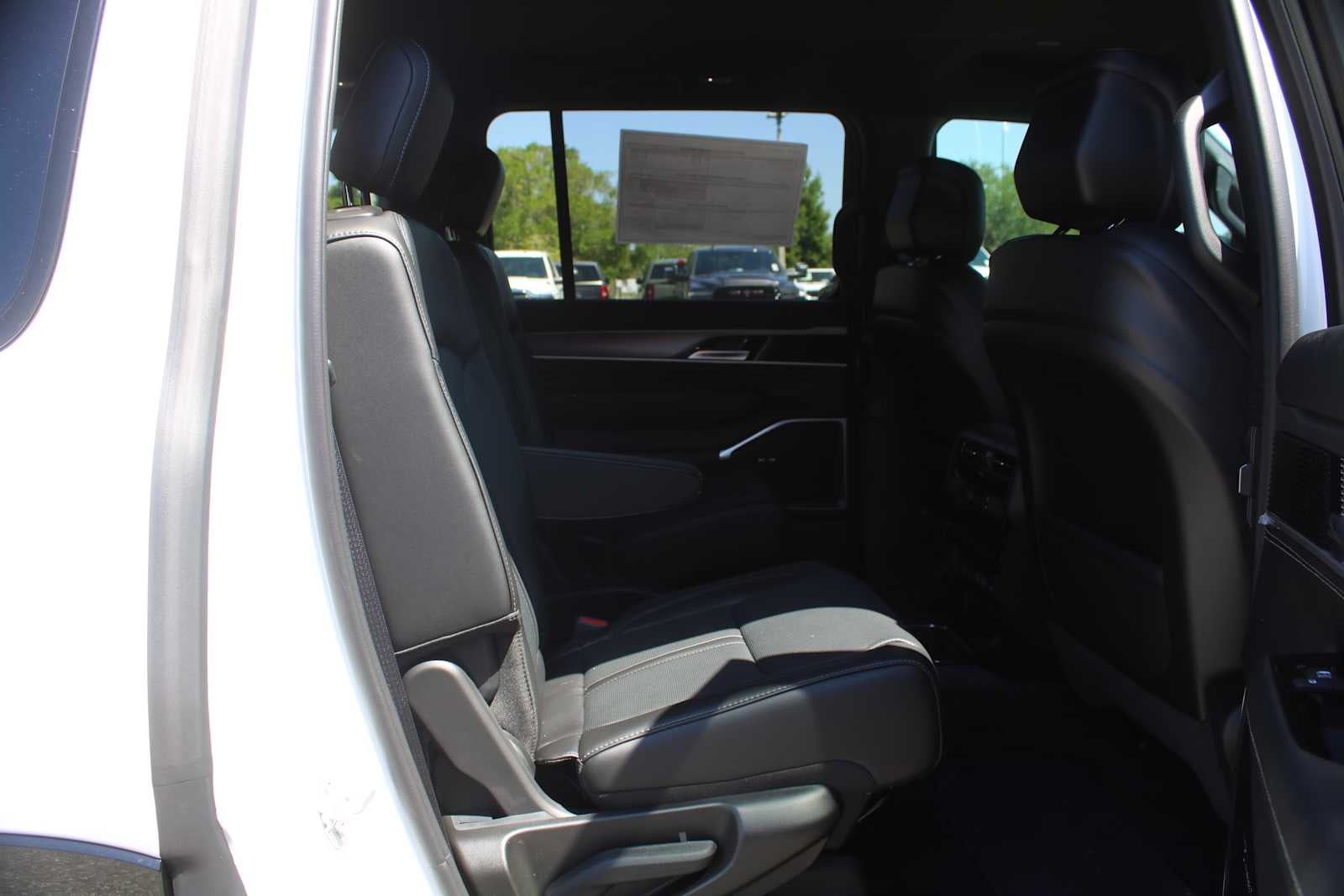 2026 Jeep Grand Wagoneer GRAND WAGONEER 4X2