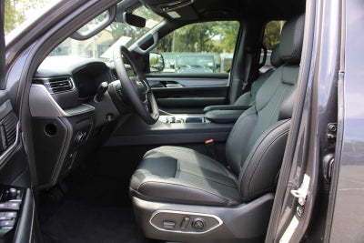 2026 Jeep Grand Wagoneer 4x2