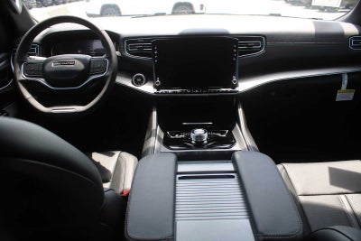 2026 Jeep Grand Wagoneer 4x2