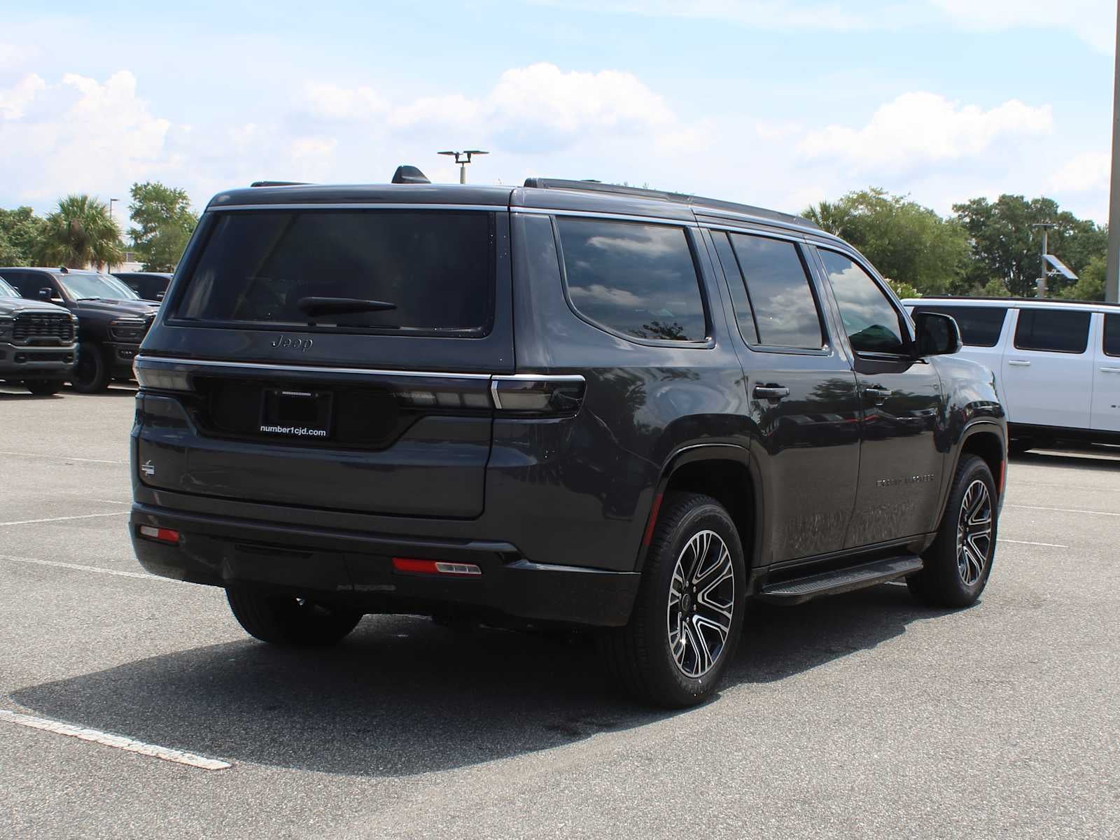 2026 Jeep Grand Wagoneer 4x2