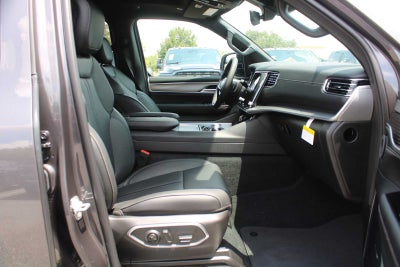 2026 Jeep Grand Wagoneer 4x2