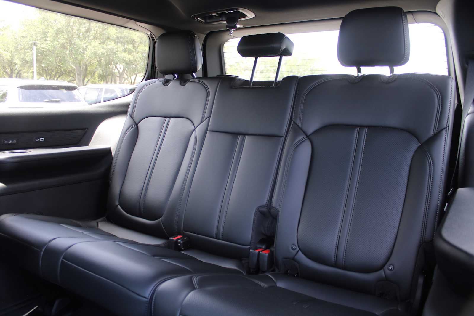 2026 Jeep Grand Wagoneer 4x2